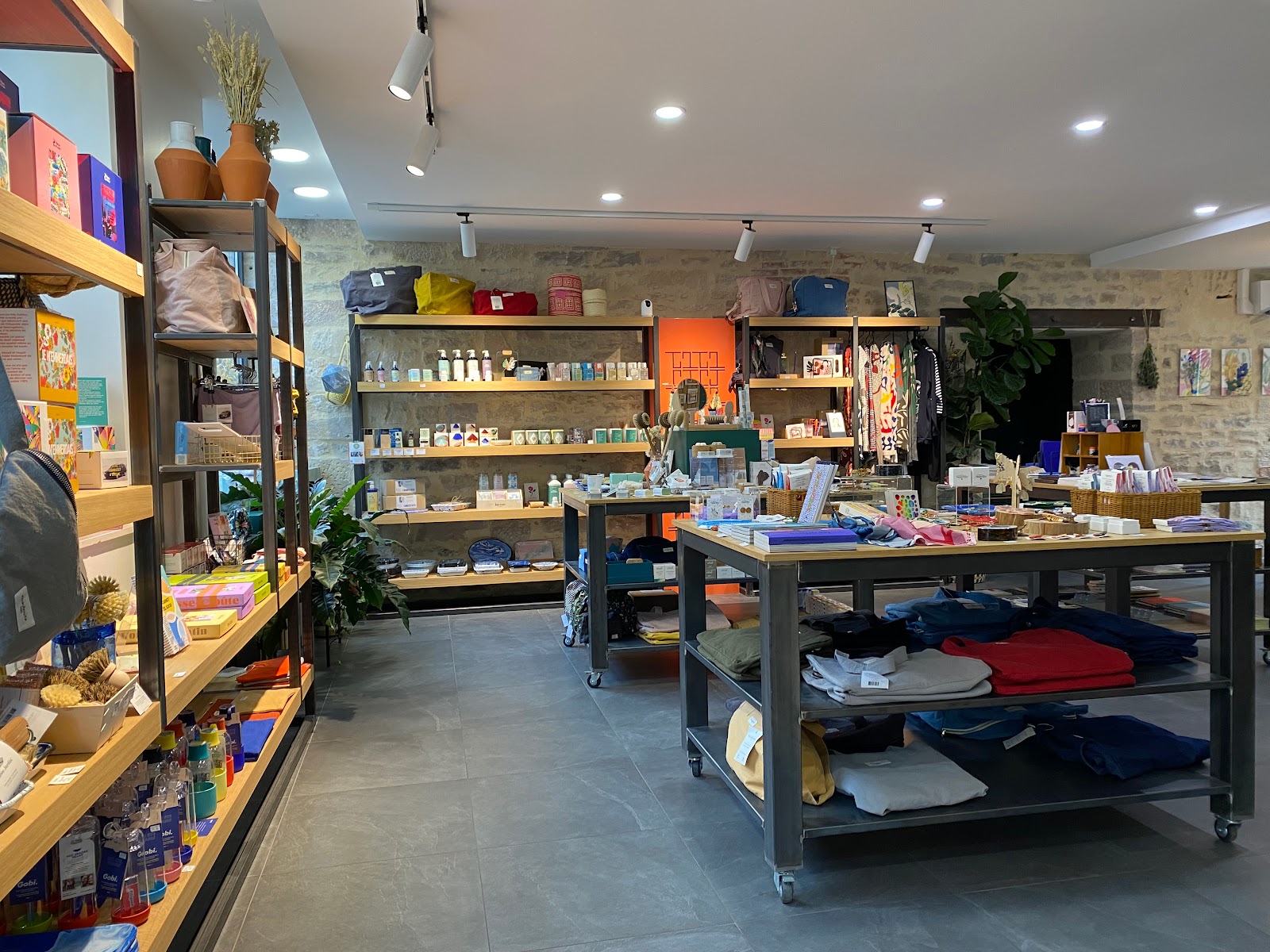 Jeannine Shop