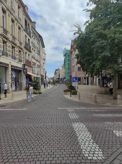 Monoprix 