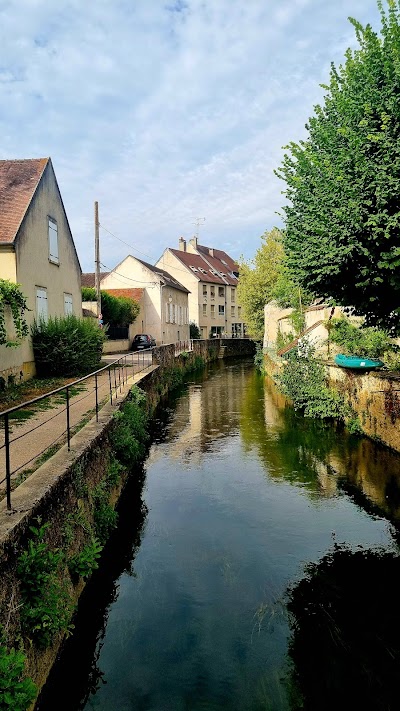 Photo 3 de Crécy-la-Chapelle