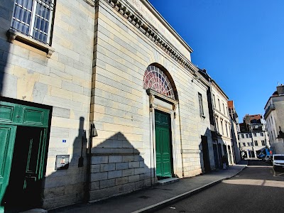 Photo 2 de Bibliothèque d'étude et de conservation - Archives municipales
