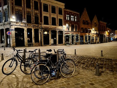 Photo 4 de Place Louise de Bettignies