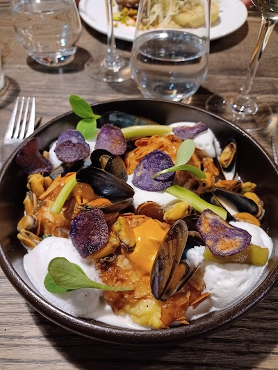 Photo 3 of Aux Pieds sous la Table 🍽️