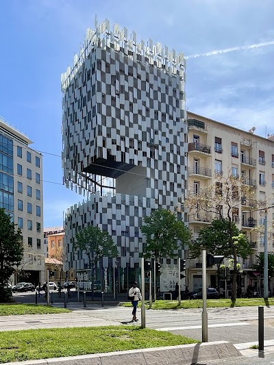 Photo 2 de Frac Sud - Cité de l'art contemporain