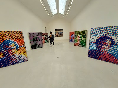 Photo 2 de Perrotin
