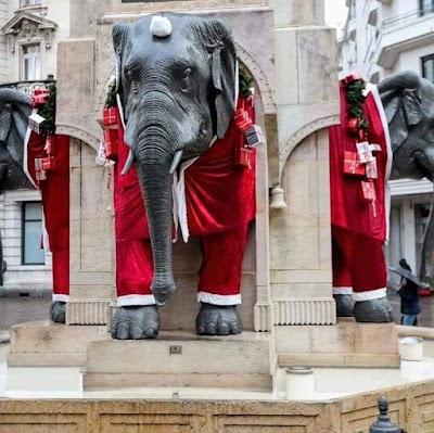 Photo 4 of La Fontaine des Éléphants
