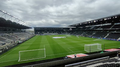 Stade Raymond Kopa