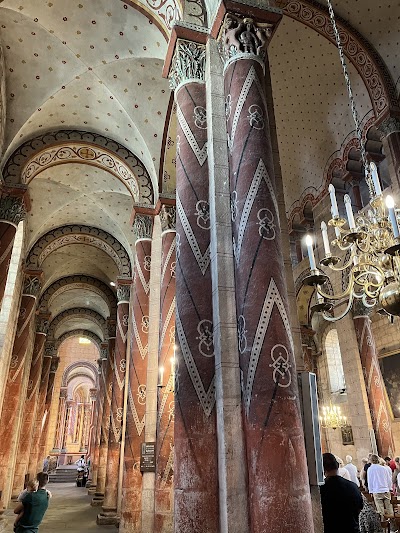 Photo 3 de Abbatiale Saint-Austremoine