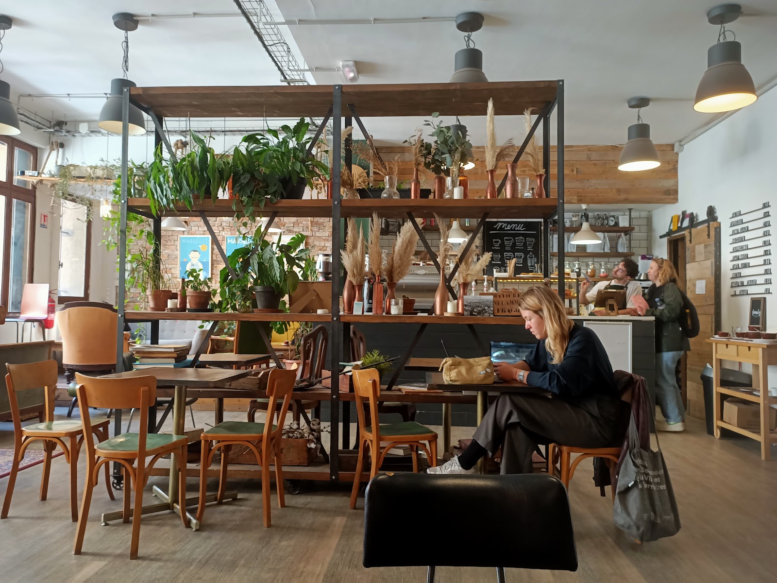 Photo 4 de 7VB Café