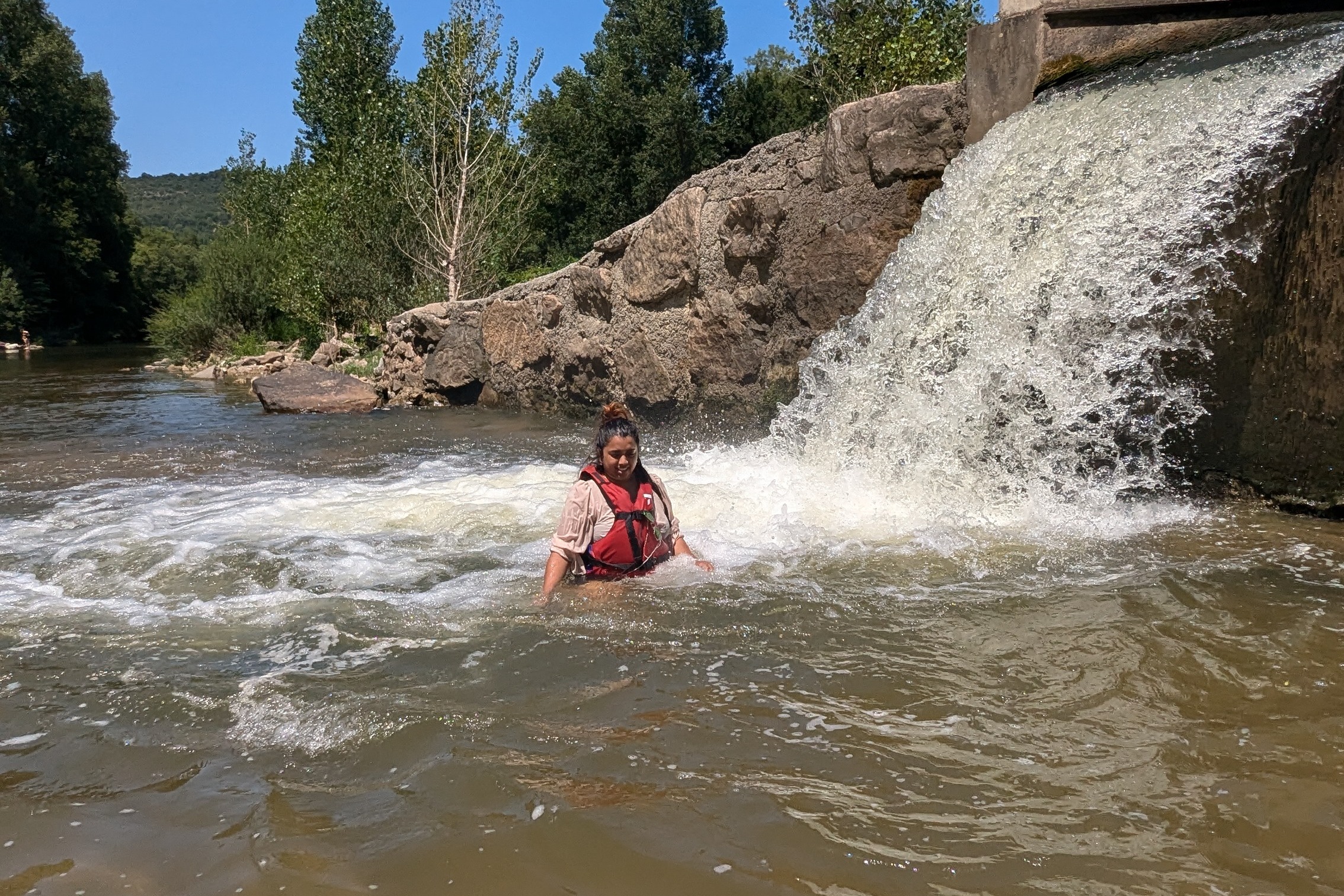 Photo 5 of Les pieds dans l'eau location de canoë kayak dans les Gorges de l'Aveyron