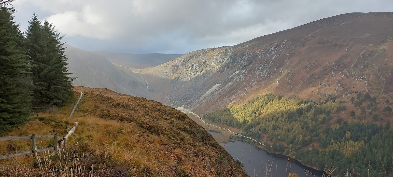 Photo 4 de Glendalough Roundtower