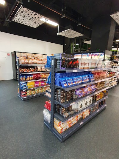 Photo 4 de Charlie's Market