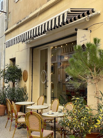 Photo 4 de Café Acacia - curiosity & coffee