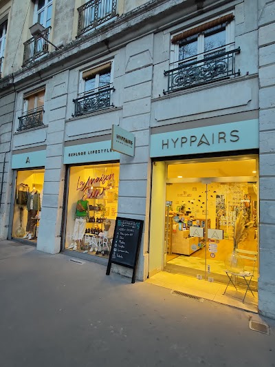 Photo 1 de HYPPAIRS CONCEPT STORE LYON
