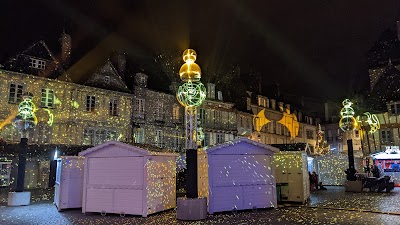 Photo 2 de Place Terre au Duc