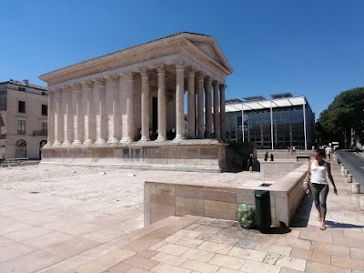 Photo 2 de Carré d'Art-Musée d'art contemporain