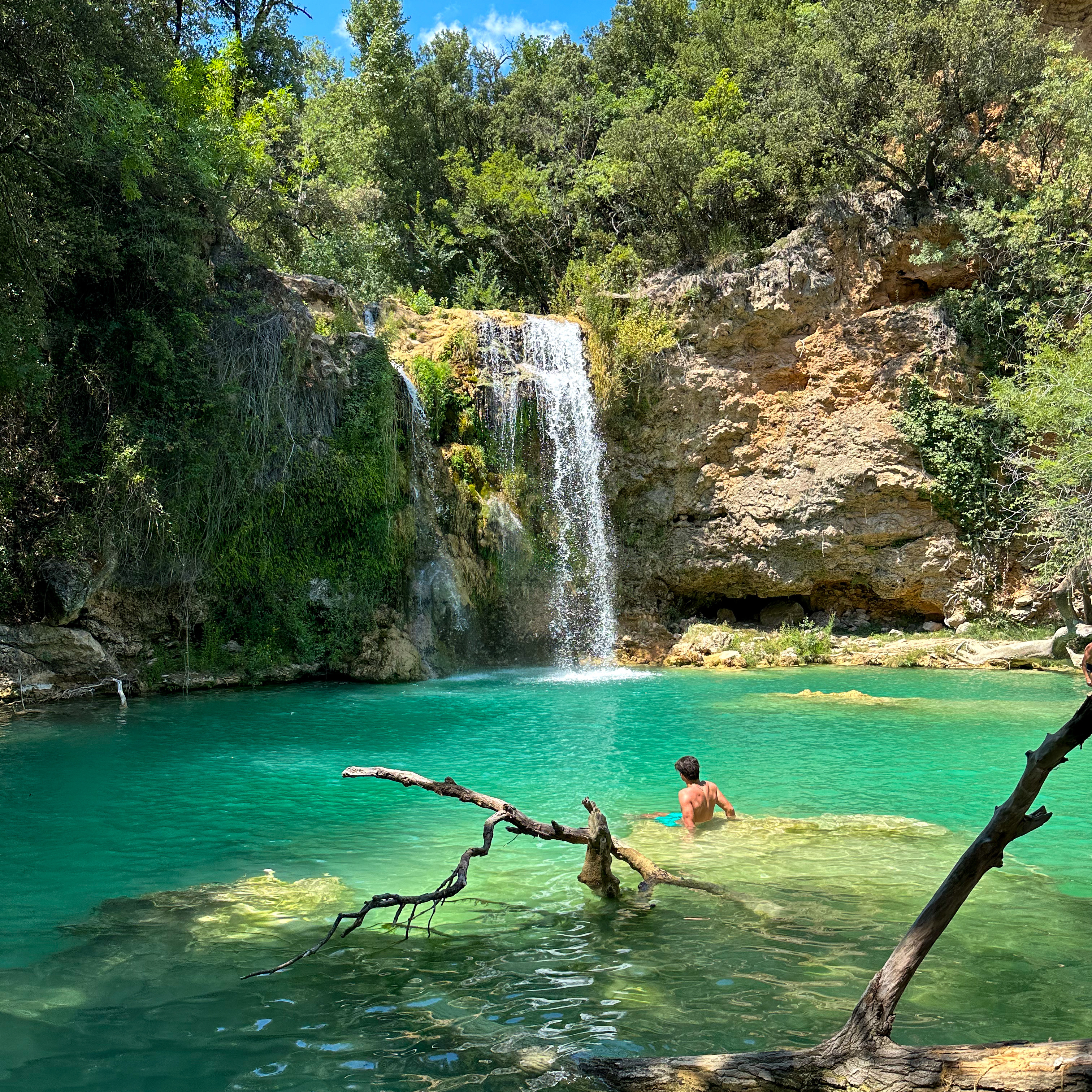 Sillans-la-Cascade secrète