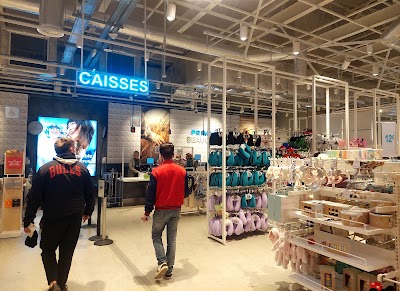 Photo 2 of Primark