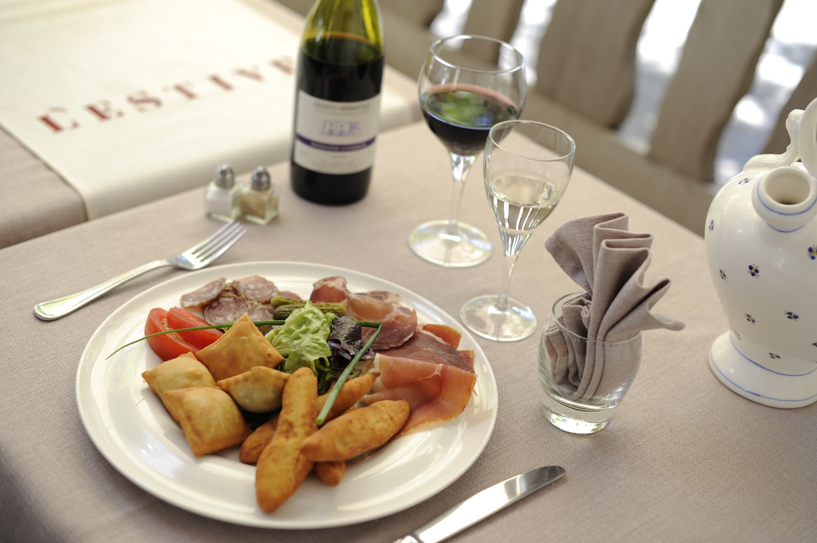 Photo 3 of L'Estive restaurant Salon de provence