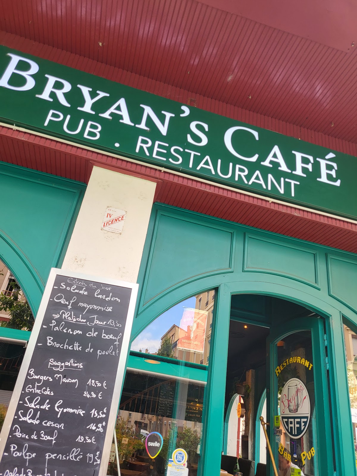 Photo 4 de Bryan's Café
