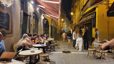 Photo 4 de Distilleries Ideal