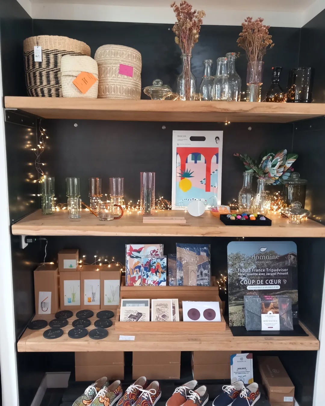 Photo 5 of Jeannine Shop