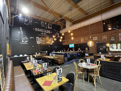 Photo 4 of 1055 Espace de Loisirs