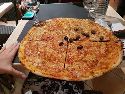 Photo 3 de Pizza La Bella. Restaurant..pizzeria