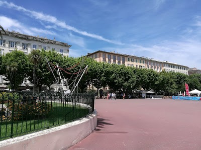 Photo 3 de Place Saint Nicolas