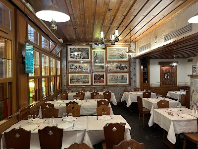 LA TAVERNE PAILLETTE Restaurant