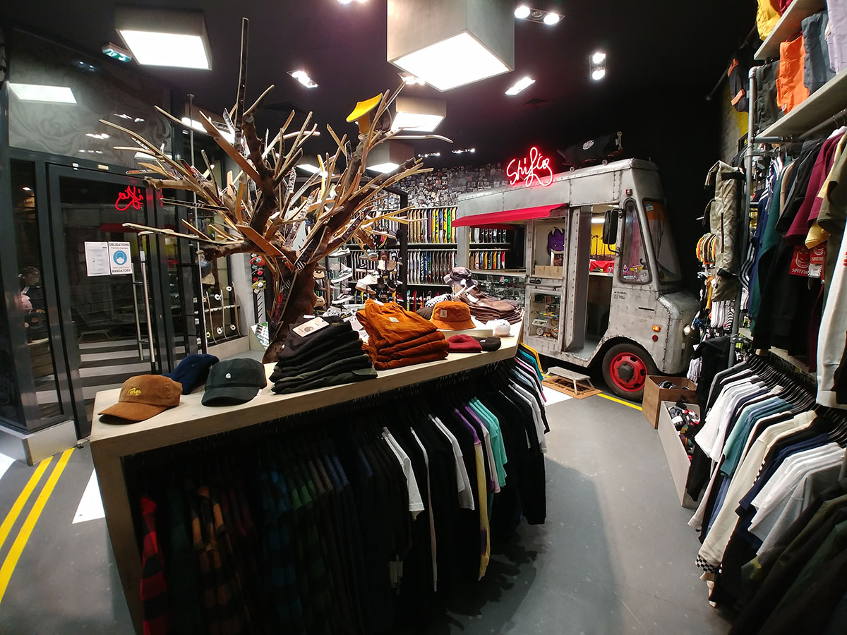 Photo 4 de Shifty Board Shop