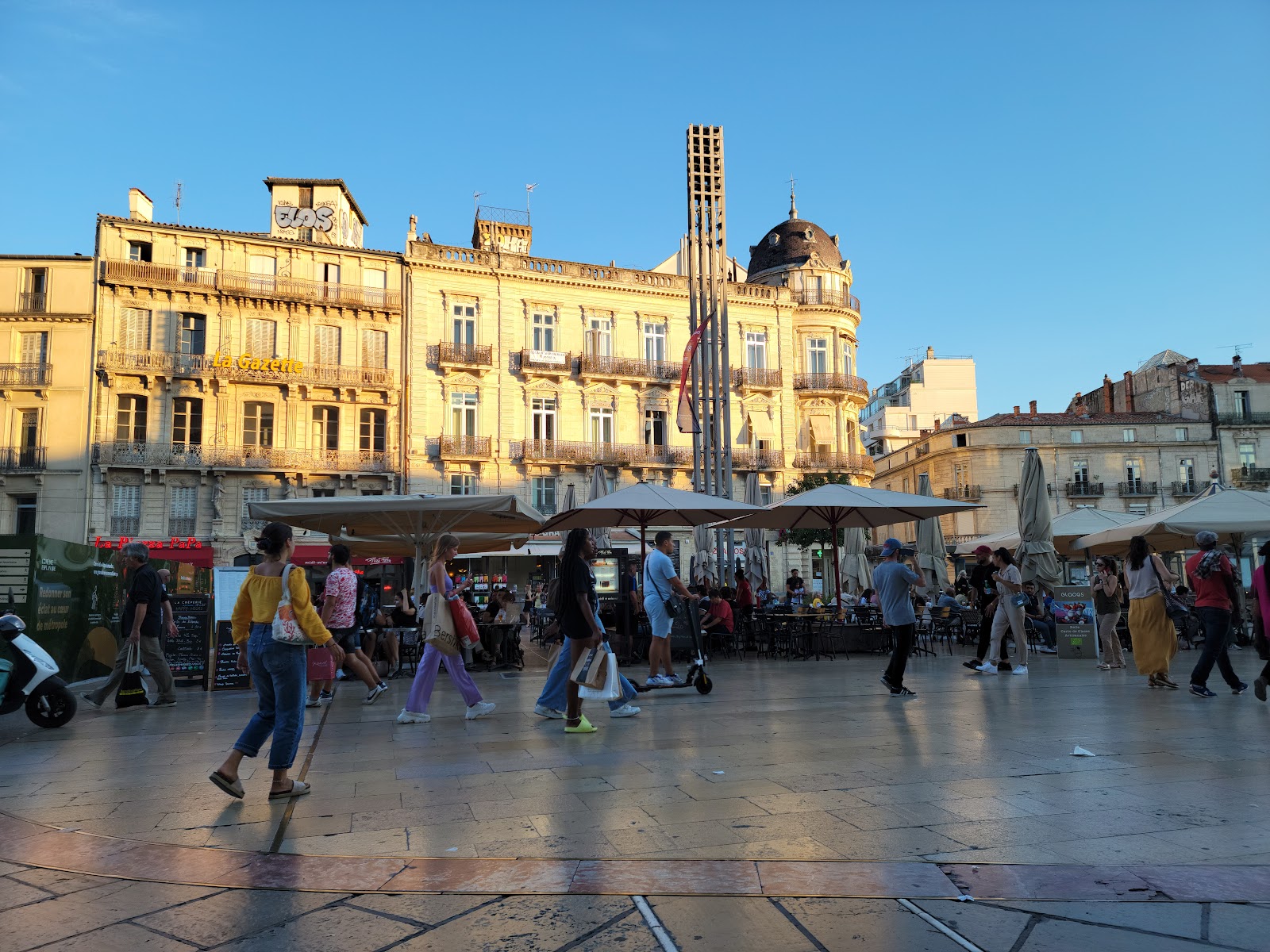 Photo 2 de Place de la Comédie