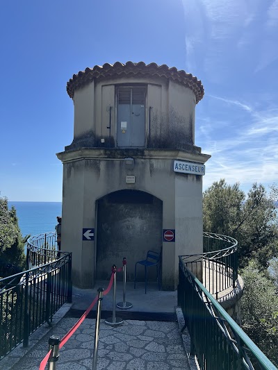 Photo 2 de Ascenseur du Château