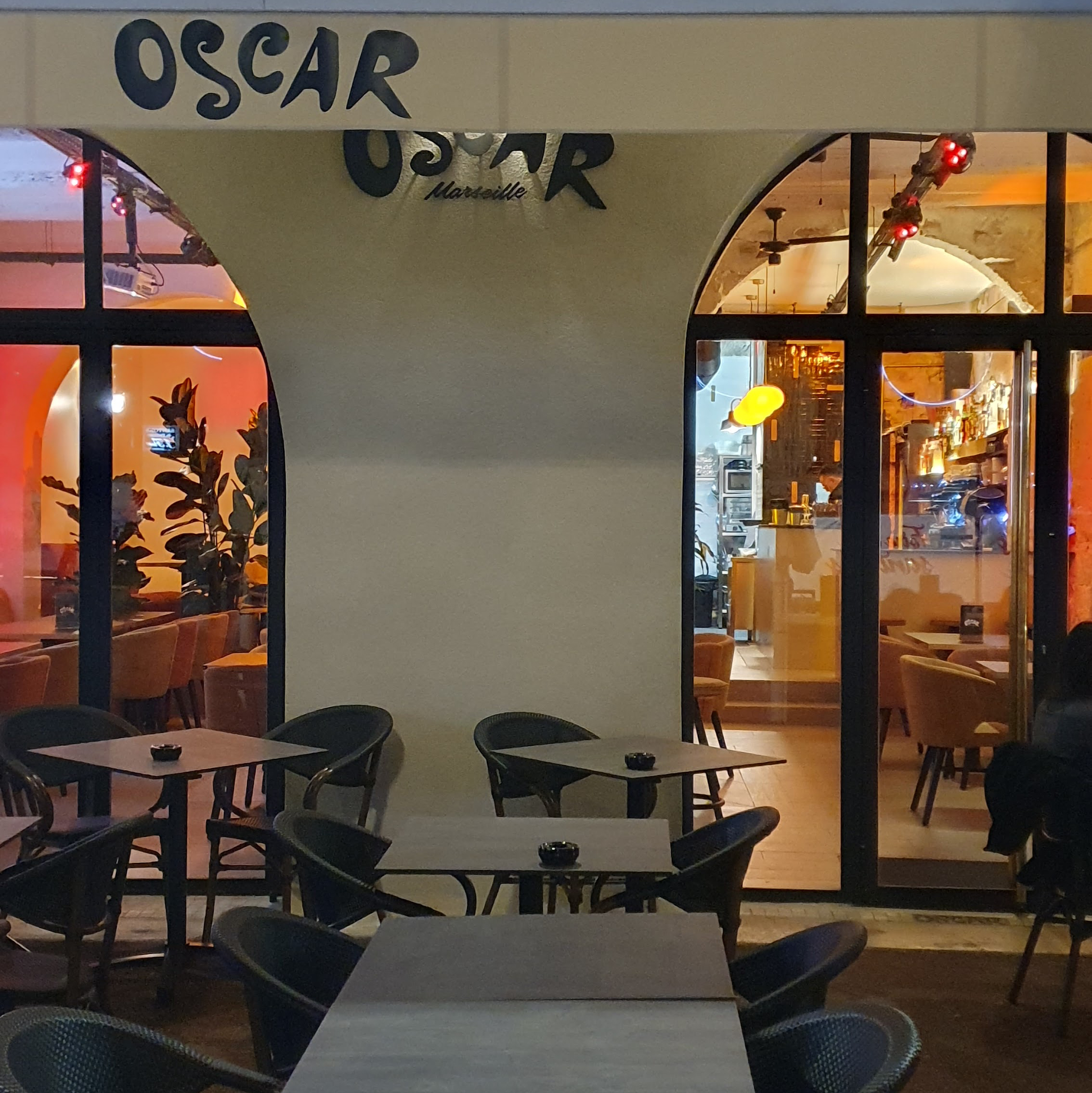 Photo 1 de Oscar