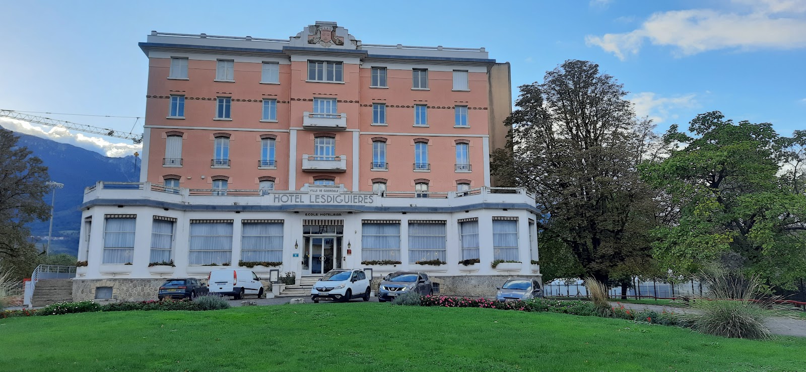 Hôtel Restaurant Lesdiguières