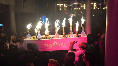 Photo 2 de Le Theatro