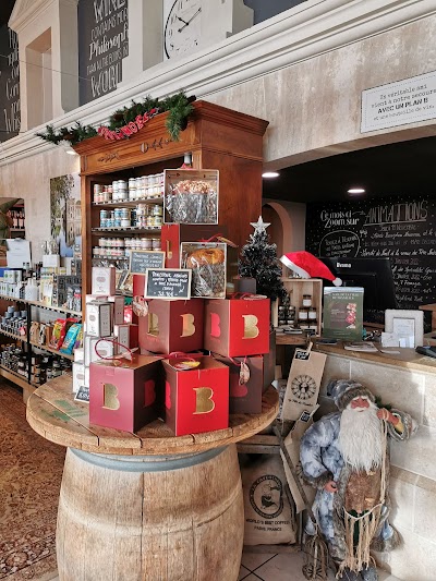 La Fille du Tonnelier Cave, Bar Coffee & Food