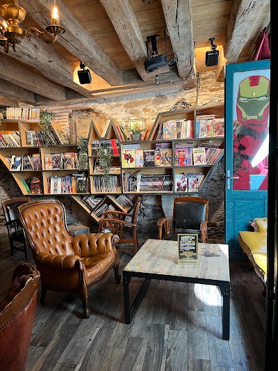 Photo 1 de Atomic's Café