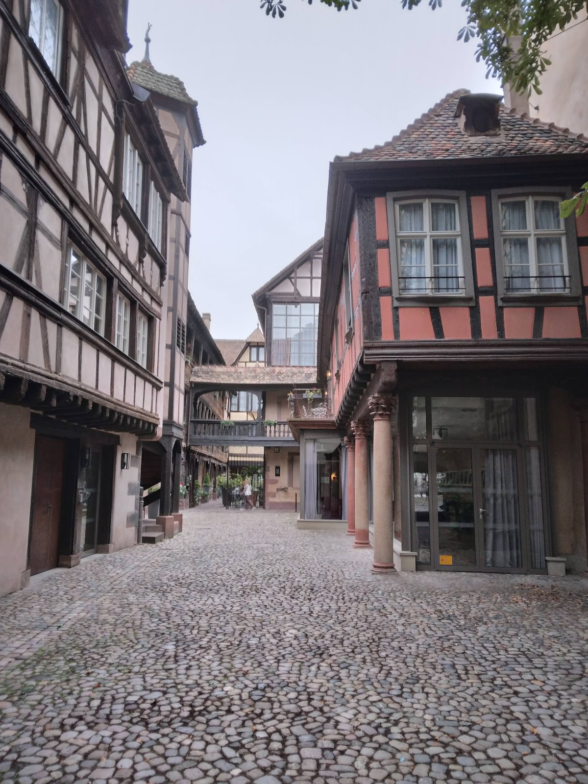 Photo 2 of Cour du Corbeau