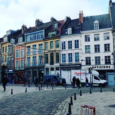 Photo 2 de Place Louise de Bettignies