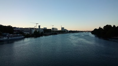 Photo 3 of Confluence