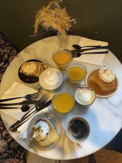 Photo 2 de Bloom Café