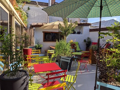 Photo 2 de La Maison Bleue - Café, Restaurant et Bar à bières locales - Lyon 7