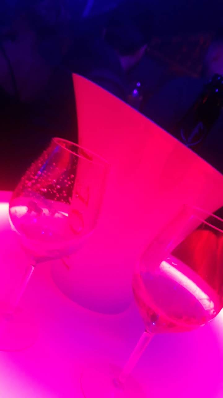 Photo 2 de The BOX Club