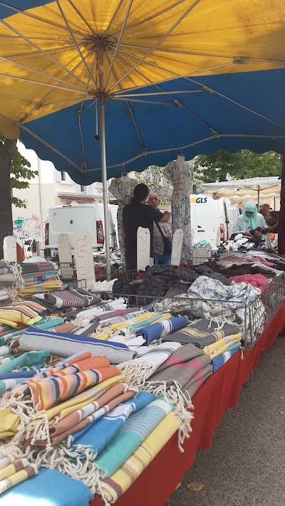 Photo 3 de Marché de la Plaine