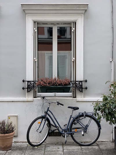 Photo 4 de Rue Crémieux