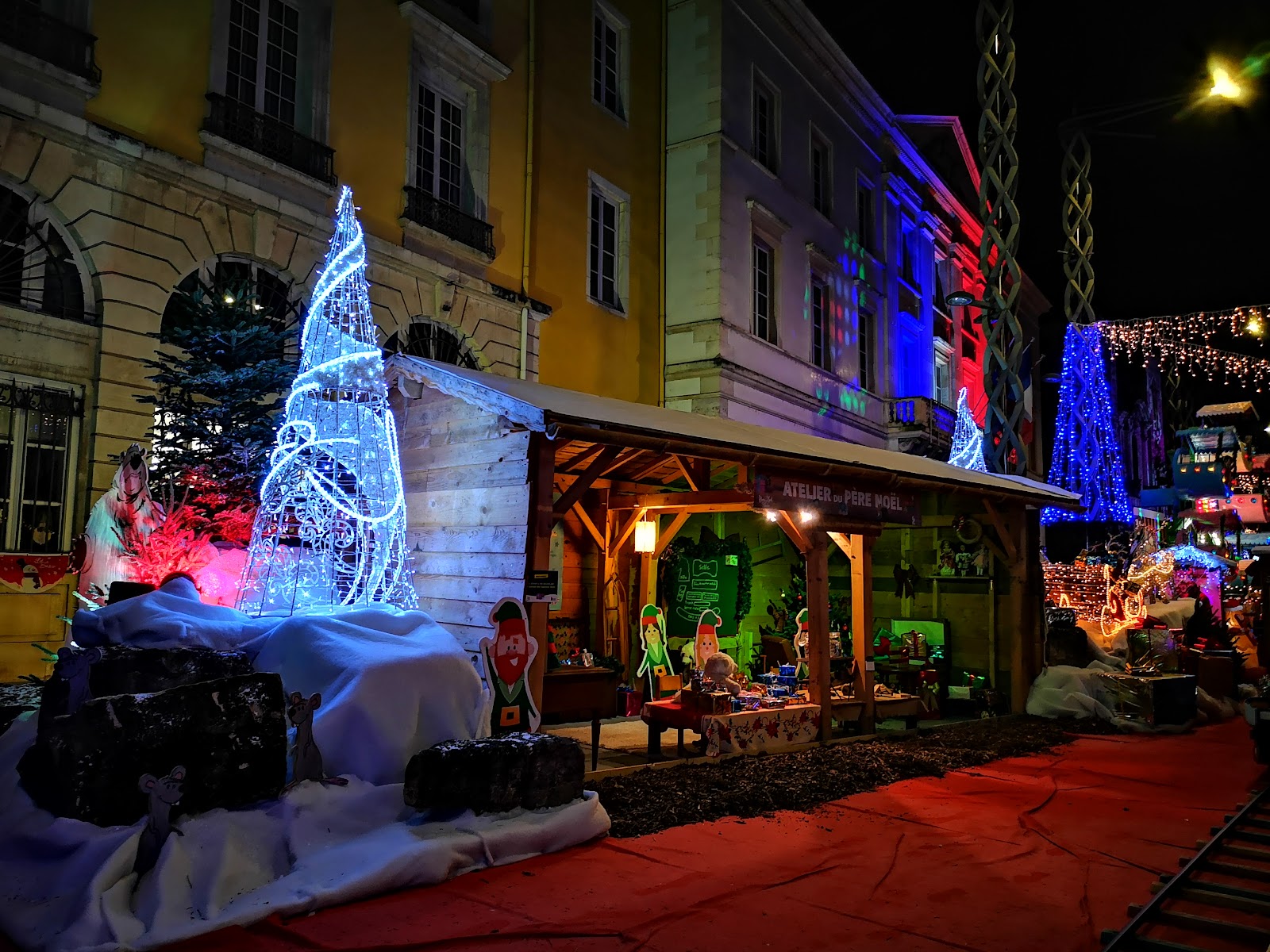 Photo 4 of Chalon-sur-Saône, Place de l'Hôtel de Ville