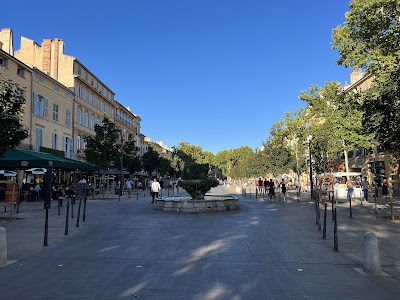 Photo 2 de Cours Mirabeau