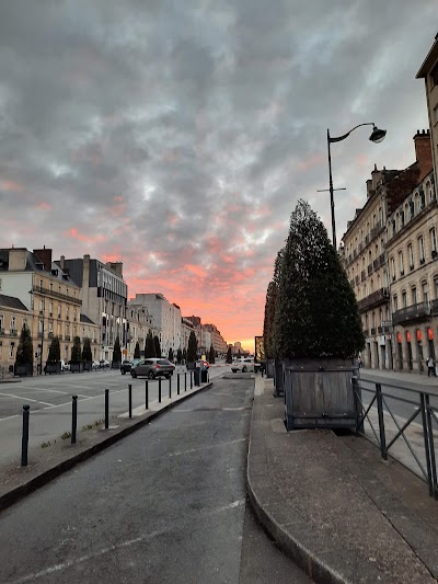 Photo 3 de Place de Bretagne