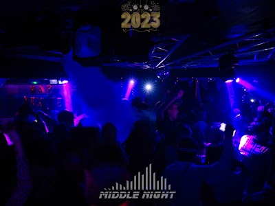 Photo 3 de Le Middle Night