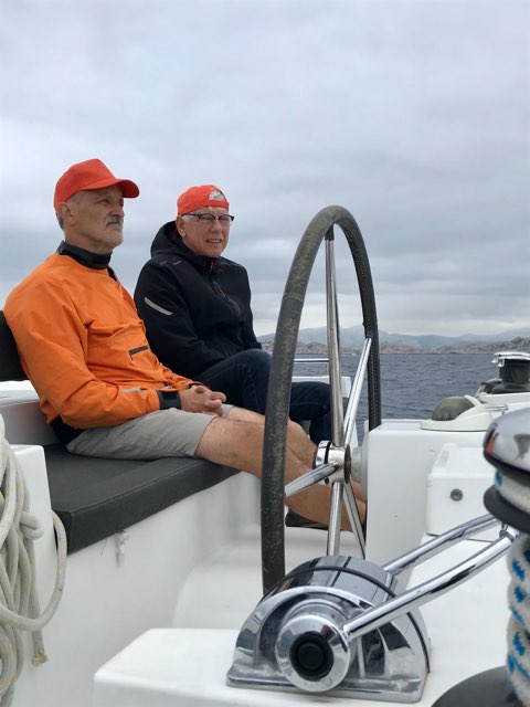 Départ transatlantique catamaran : départ de Marseille en shorts